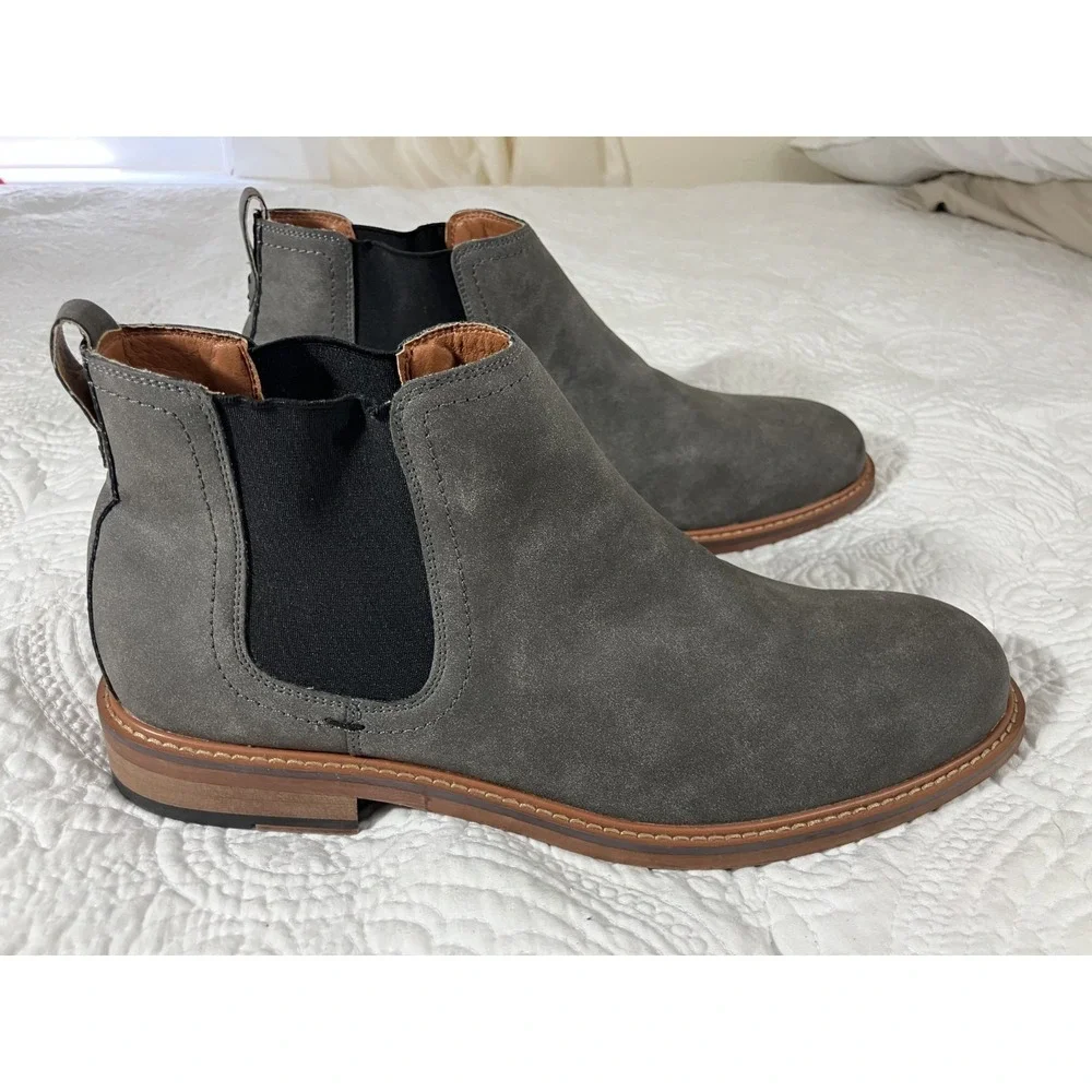 Steve Madden step up